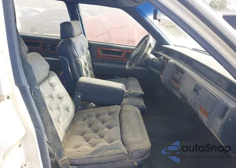 1990 Cadillac Fleetwood z USA, uszkodzony, nr VIN 1G6CB5337L4324220